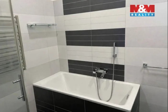 Prodej bytu 4+kk, Přelouč, Československé armády, 120 m2