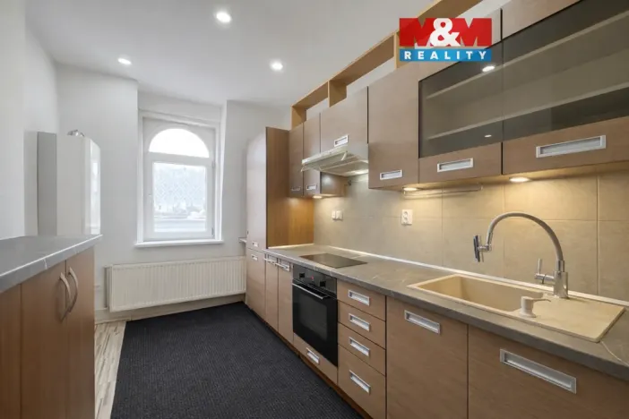 Pronájem bytu 1+1, Karlovy Vary - Rybáře, Nákladní, 33 m2