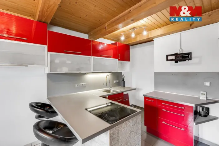 Prodej rodinného domu, Tmaň, K Vodojemu, 188 m2