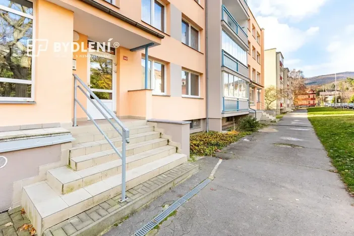 Prodej bytu 1+1, Hrob, Rybniční, 27 m2