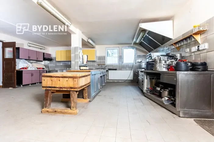 Prodej rodinného domu, Vysoká Pec, 1120 m2