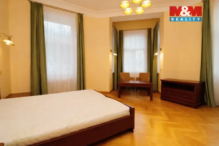 Pronájem bytu 1+1, Karlovy Vary, Svahová, 50 m2