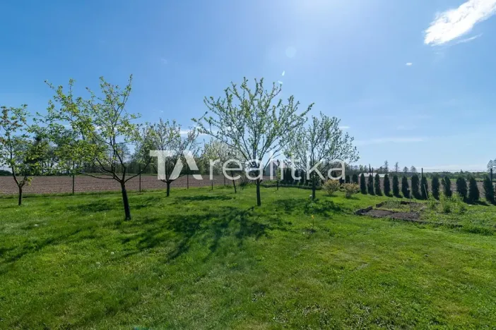 Prodej zahrady, Dolní Lutyně, Mezi Cestami, 2200 m2