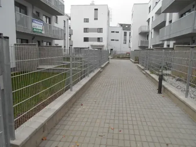 Prodej kanceláře, Praha - Uhříněves, náměstí Bratří Jandusů, 35 m2