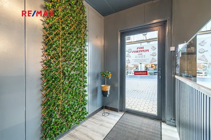 Prodej komerční nemovitosti, Plzeň, 27 m2