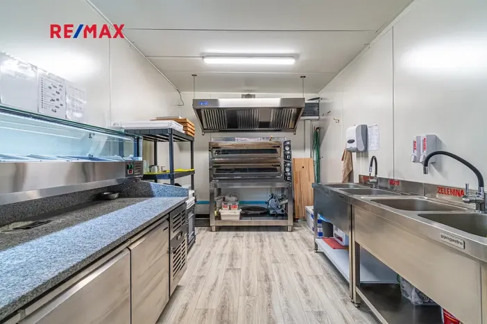 Prodej komerční nemovitosti, Plzeň, 27 m2