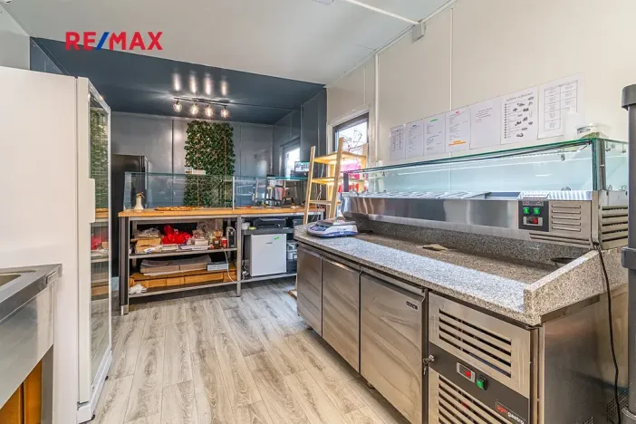 Prodej komerční nemovitosti, Plzeň, 27 m2