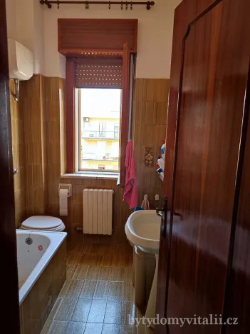 Prodej bytu 3+1, Via Michelangelo, Scalea, Kalábrie, Itálie, 120 m2