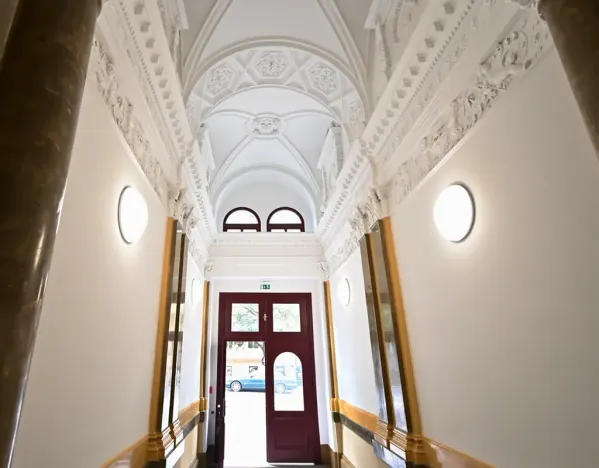 Pronájem bytu 1+kk, Praha - Vinohrady, Vinohradská, 41 m2