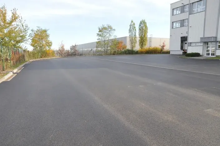 Pronájem komerčního pozemku, Praha - Černý Most, 3000 m2