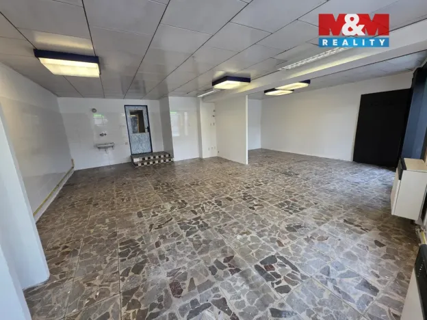 Pronájem obchodního prostoru, Jablonné v Podještědí, náměstí Míru, 68 m2