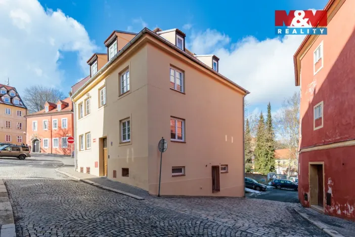 Pronájem bytu 2+1, Cheb, Cechovní, 47 m2