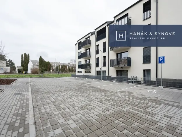 Pronájem bytu 3+kk, Pohořelice, U Kasáren, 69 m2