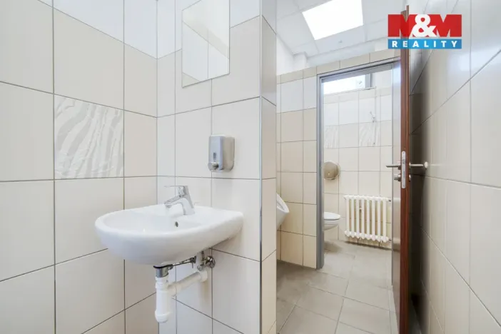 Pronájem kanceláře, Plzeň - Lobzy, Republikánská, 21 m2