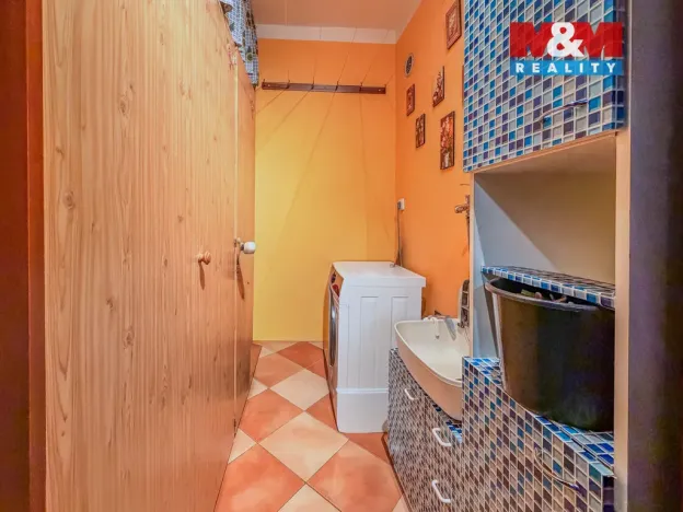 Prodej bytu 4+1, Litoměřice - Pokratice, Ladova, 77 m2