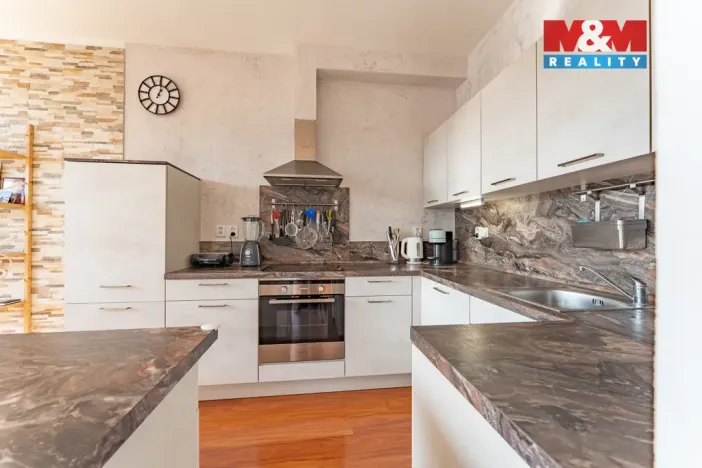 Prodej bytu 4+kk, Slaný, Kybalova, 120 m2