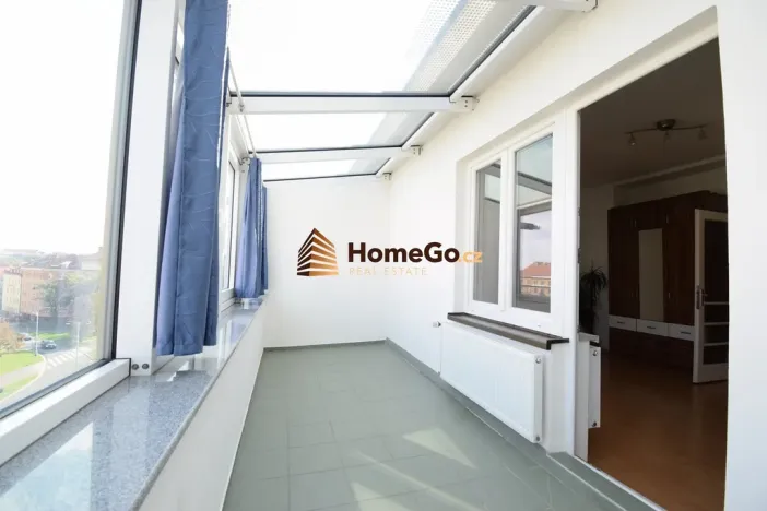 Pronájem bytu 1+kk, Praha - Nusle, Lounských, 46 m2