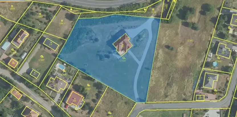 Prodej rodinného domu, Buš, 375 m2