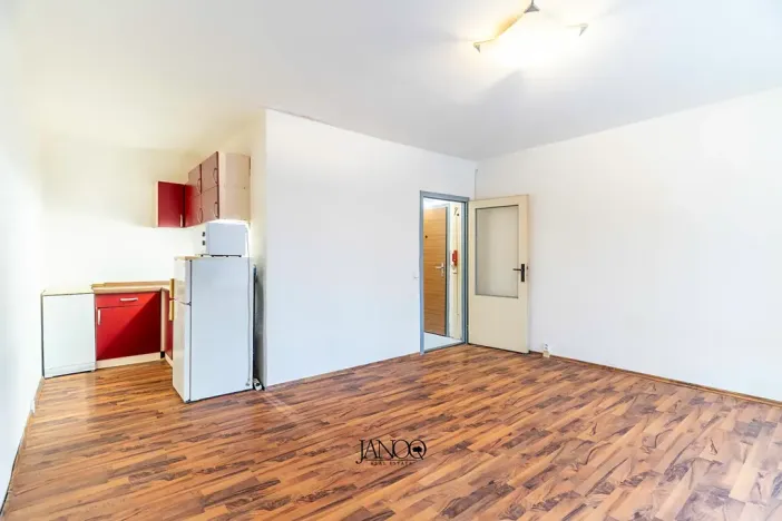 Pronájem bytu 1+kk, Brno, Irkutská, 33 m2