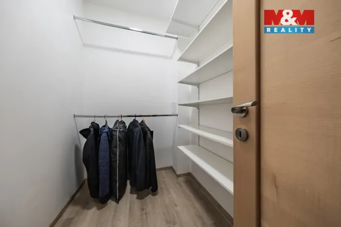 Prodej rodinného domu, Chomutov, Jarní, 190 m2