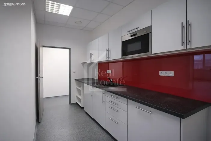 Pronájem kanceláře, Praha - Libeň, Lihovarská, 368 m2