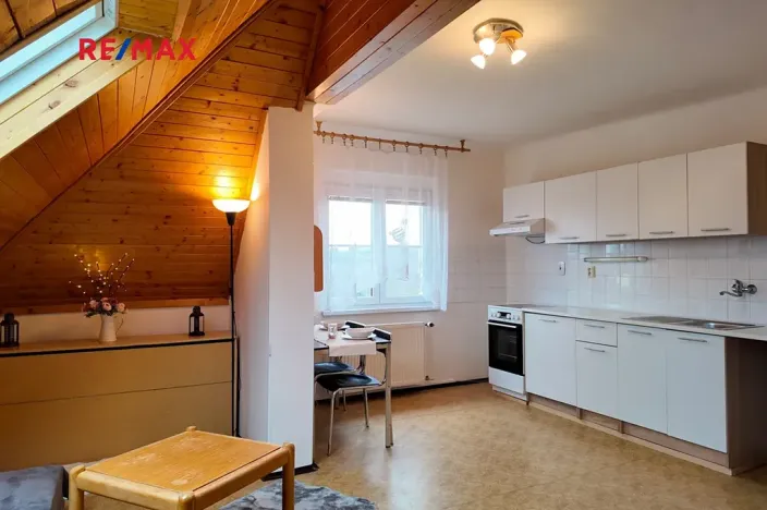 Pronájem bytu 1+kk, Senohraby, U školky, 41 m2