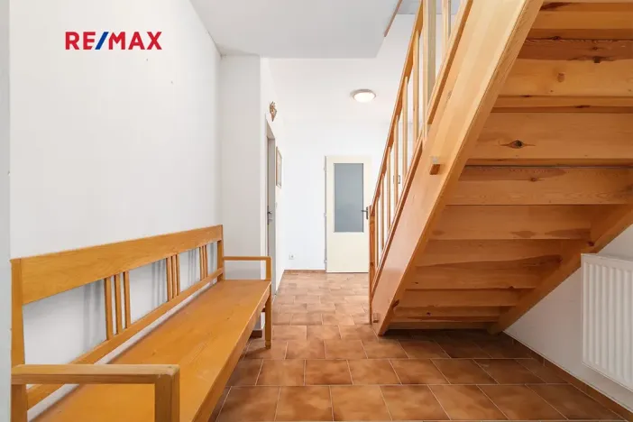 Prodej rodinného domu, Oselce, 168 m2