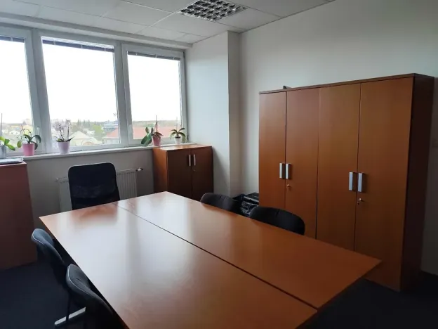 Pronájem kanceláře, Kolín, Plynárenská, 167 m2