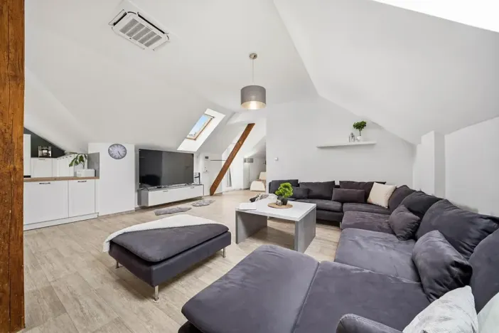 Prodej rodinného domu, Skvrňov, 288 m2