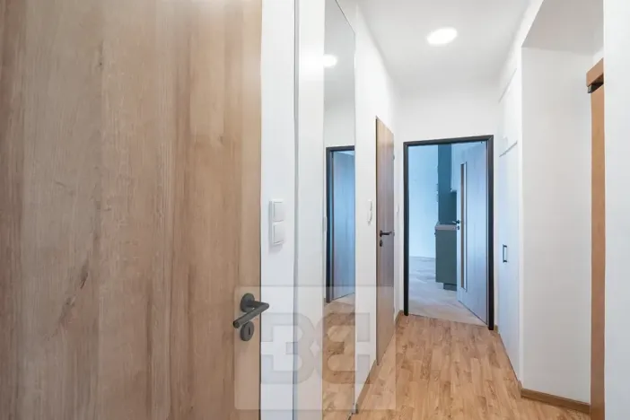 Pronájem bytu 3+kk, Praha - Hloubětín, 60 m2