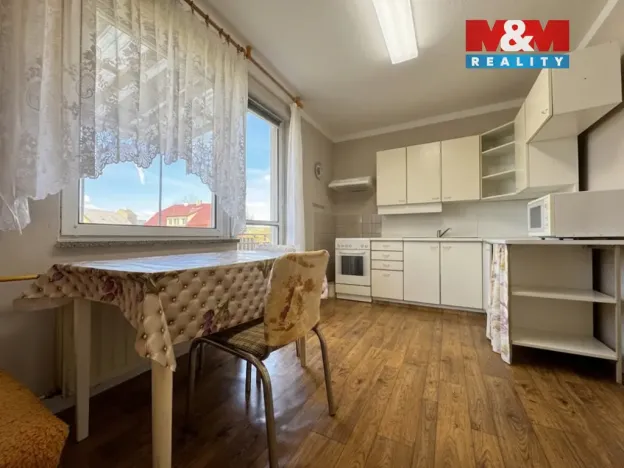 Prodej rodinného domu, Lubenec, Zahradní, 120 m2