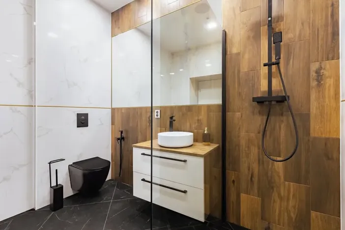 Prodej bytu 2+kk, Horní Planá, Náměstí, 47 m2