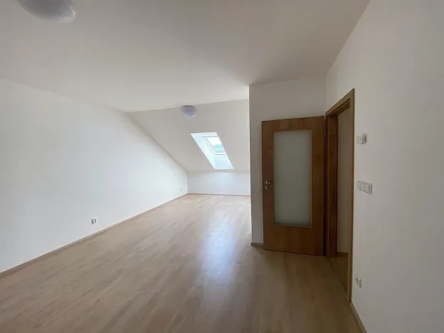 Pronájem bytu 4+kk, Jinačovice, 92 m2