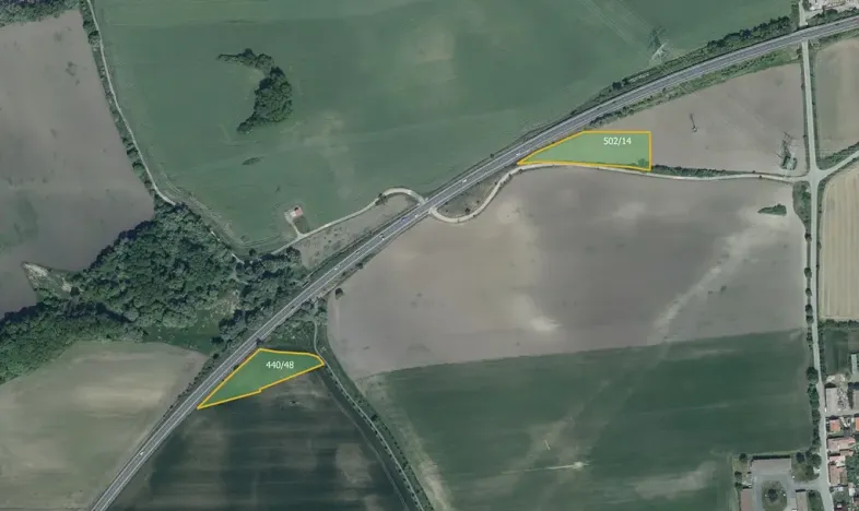 Prodej pole, Uhy, 30014 m2