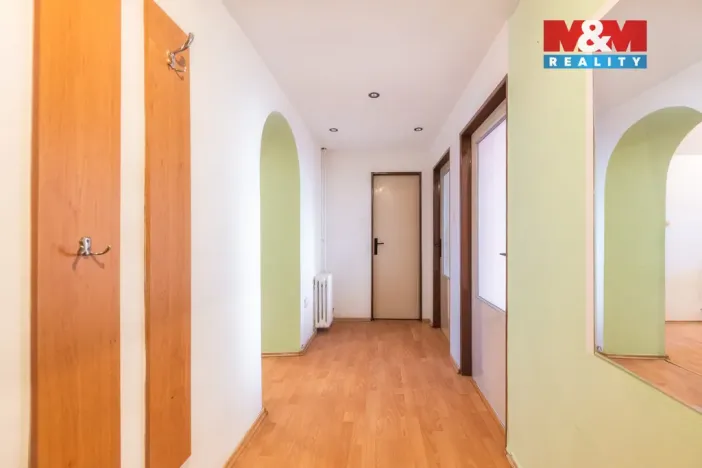 Prodej bytu 2+1, Holešov, nám. Svobody, 60 m2