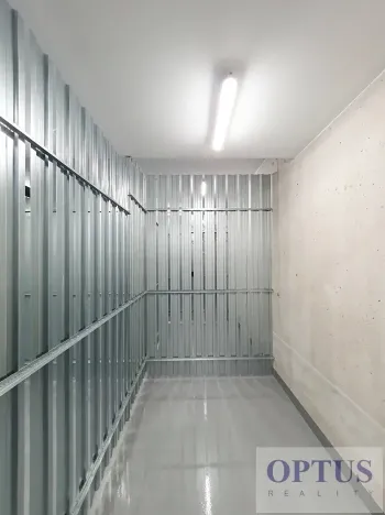 Pronájem bytu 1+kk, Praha - Karlín, Sokolova, 30 m2