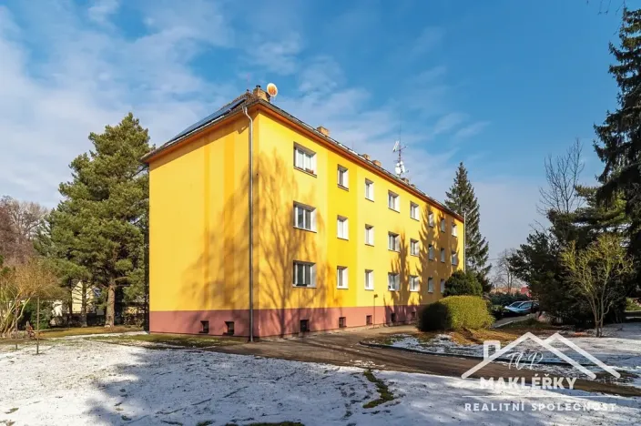 Prodej bytu 3+1, Velký Osek, Komenského, 56 m2