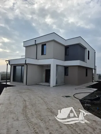 Prodej rodinného domu, Pomorie, Bulharsko, 169 m2