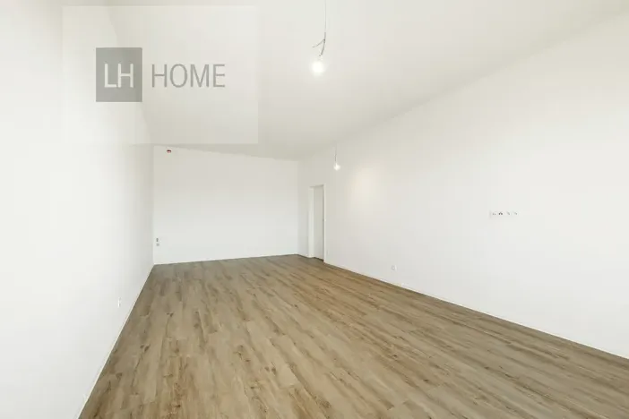 Prodej bytu 2+kk, České Budějovice, Čakovská, 77 m2