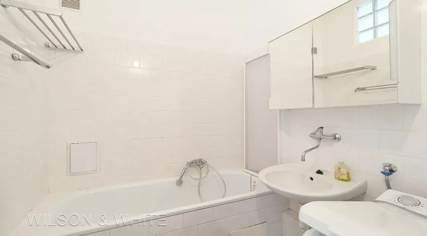 Pronájem bytu 1+1, Praha - Nové Město, Opletalova, 34 m2