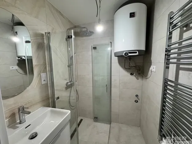 Pronájem bytu 2+kk, Praha - Vysočany, Kolbenova, 60 m2