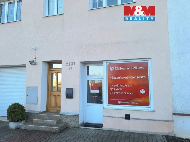 Pronájem obchodního prostoru, Chomutov, Št. kpt. Kouby, 36 m2