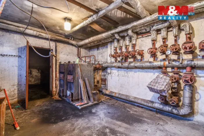 Prodej kanceláře, Bílovec - Lubojaty, 500 m2