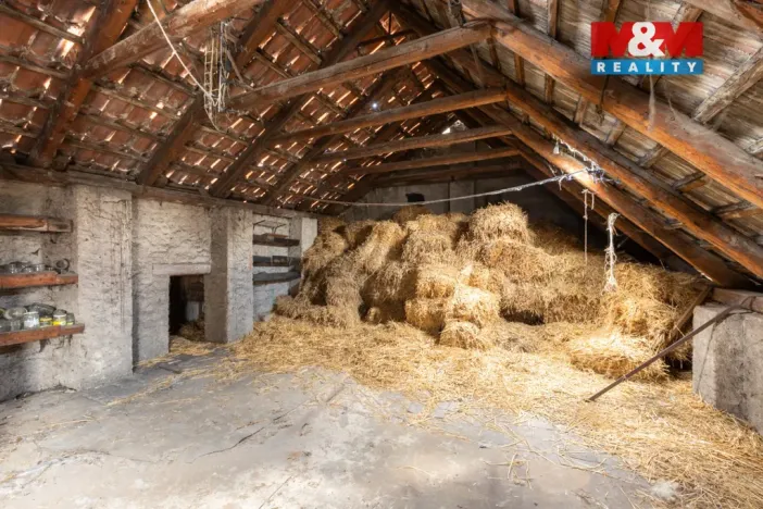 Prodej rodinného domu, Křesín, 141 m2