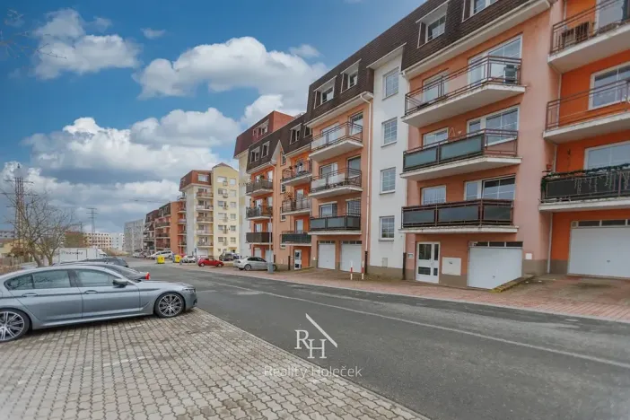 Pronájem bytu 1+kk, Kladno, Vojtěcha Lanny, 33 m2