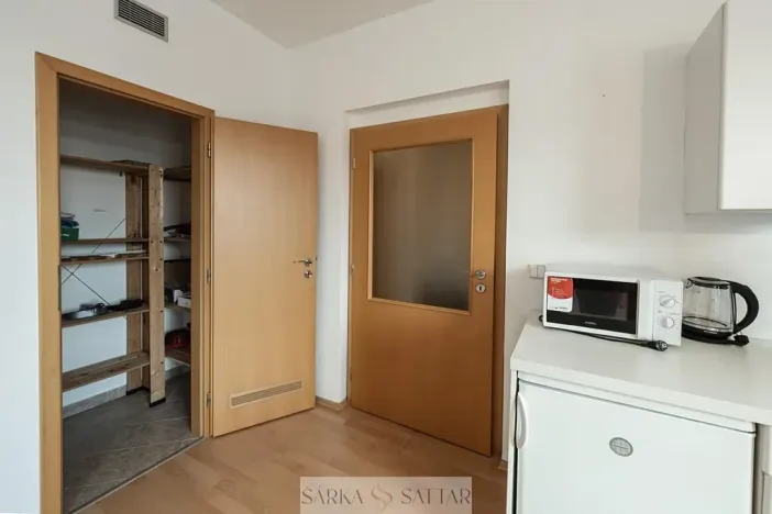Pronájem bytu 1+kk, Praha - Košíře, Pod Klamovkou, 39 m2