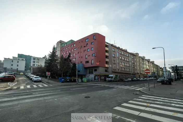 Pronájem bytu 1+kk, Praha - Košíře, Pod Klamovkou, 39 m2