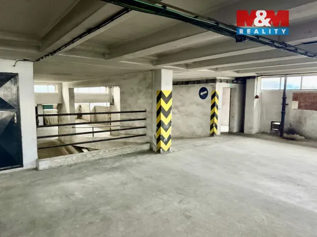 Prodej garážového stání, Brno - Královo Pole, Herčíkova, 13 m2