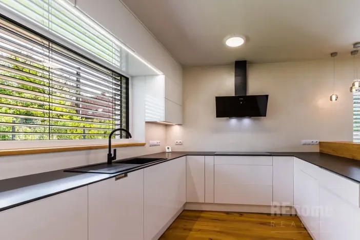 Pronájem rodinného domu, Jesenice, Průběžná, 200 m2