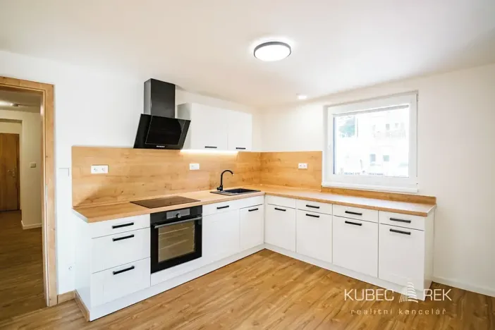 Pronájem bytu 3+kk, Tábor, Lužnická, 70 m2